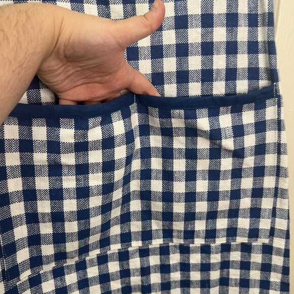 Cupcakes & Cashmere Gingham‎ Apron with Pockets Adjustable Neck Blue White NWOT - Picture 2 of 6